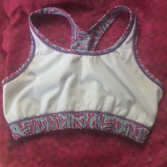 Small under armour sports bra - Picture 4 of 4